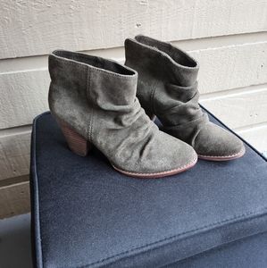 SPLENDID Reseda Slouch ankle booties Olive Green size 7.5